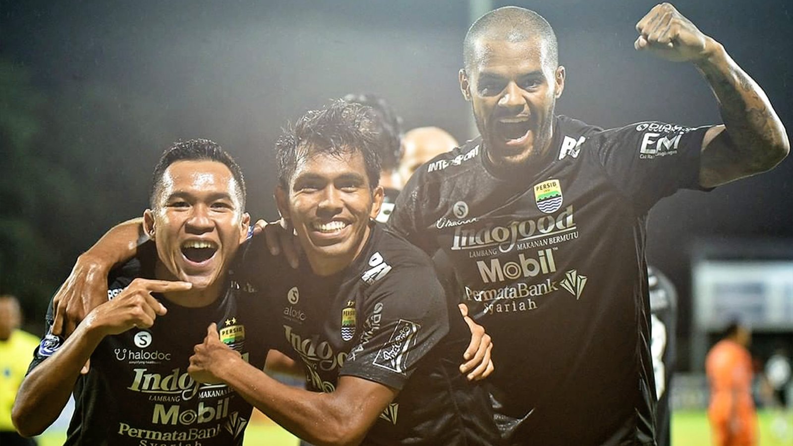 Tundukkan Persiraja, Persib Samai Poin Bali dan Jaga Asa Juara